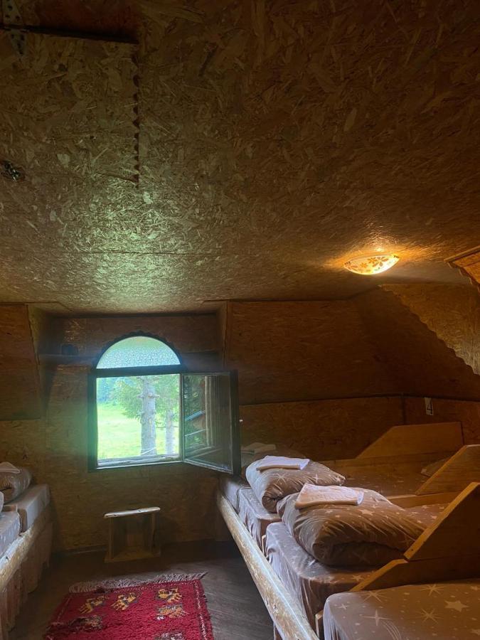 Pinetrees Lodge Плав Екстер'єр фото